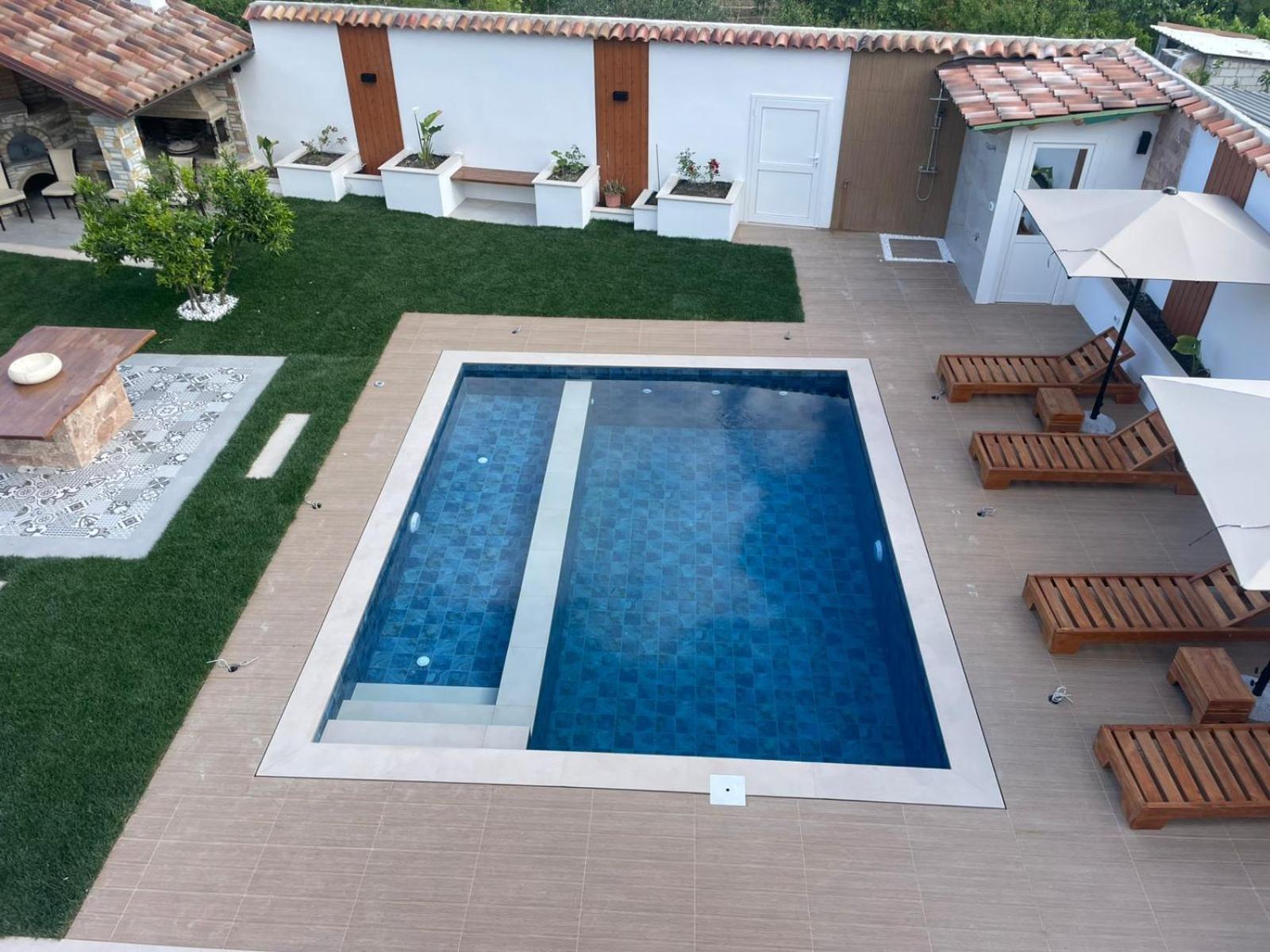 Villa Lejzo - Swimming Pool Berat Zewnętrze zdjęcie