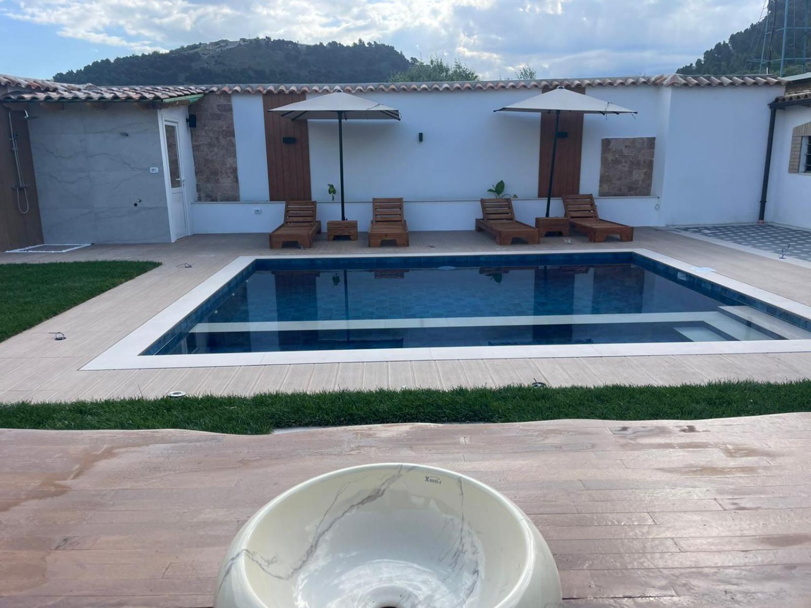 Villa Lejzo - Swimming Pool Berat Zewnętrze zdjęcie