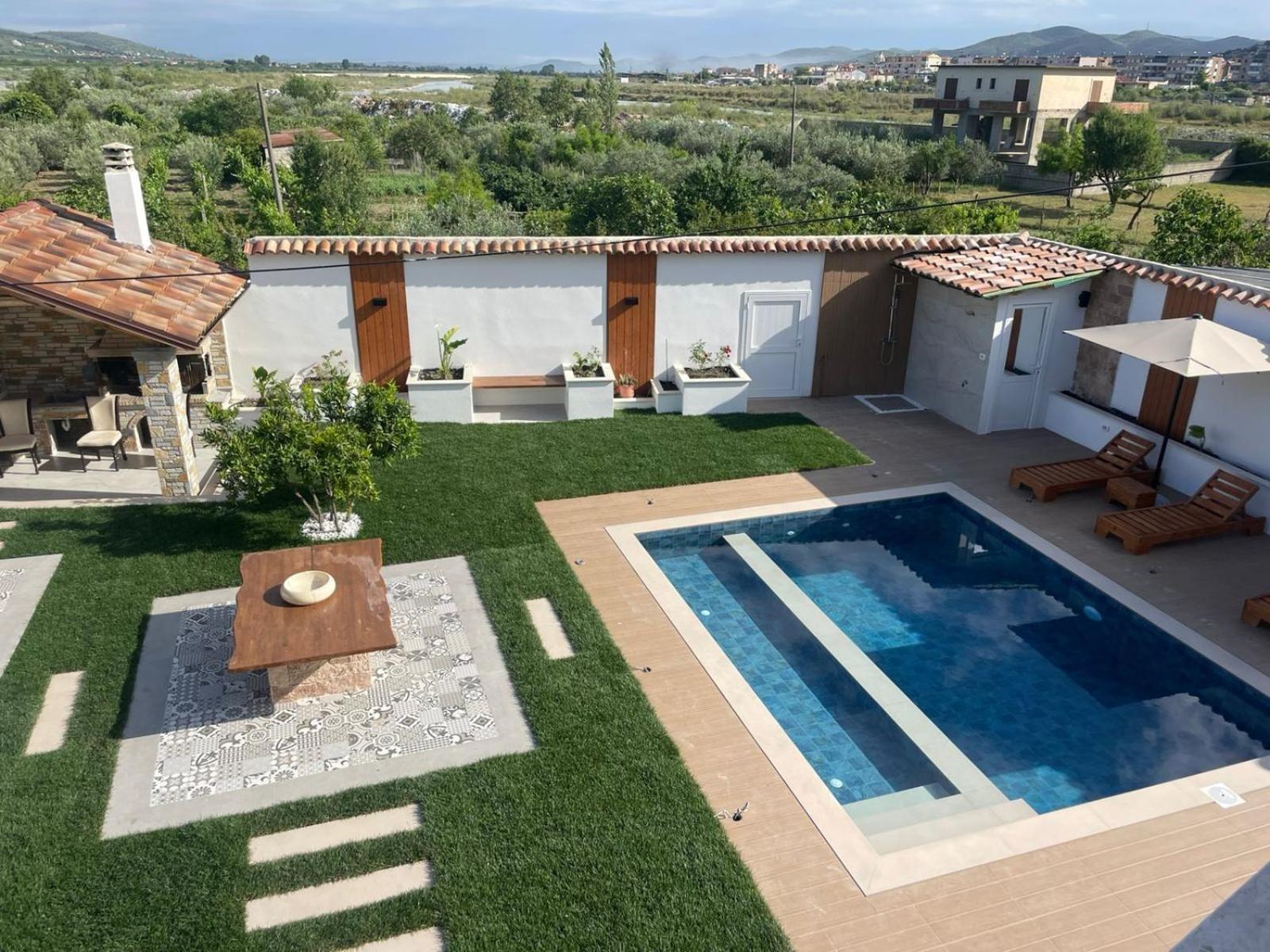Villa Lejzo - Swimming Pool Berat Zewnętrze zdjęcie